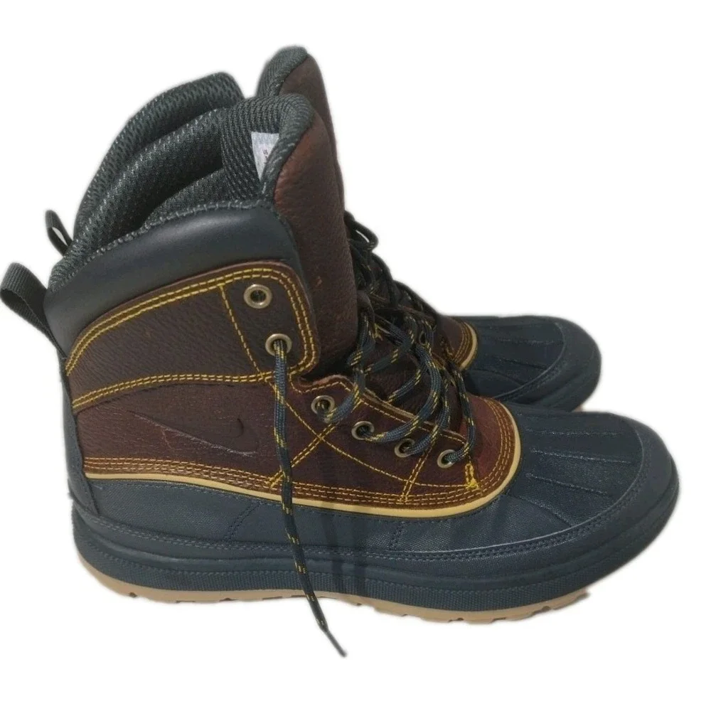 Nike Woodside 2 High ACG Brown‎ Gold Black Beige 525393-770 Snow Rain Boots Sz8